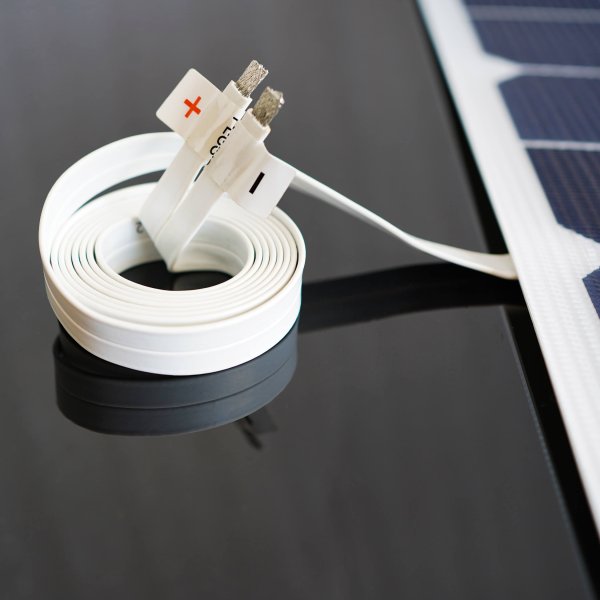 Tough G8 Performance 126W - Sunbeamsystem sunbeam system solar panel flush cable detail front 10 13 - SB-TPP8-106x54